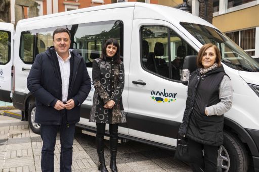 A Deputación da Coruña dota de novos vehículos seis entidades sociais para reforzar a atención a colectivos vulnerables